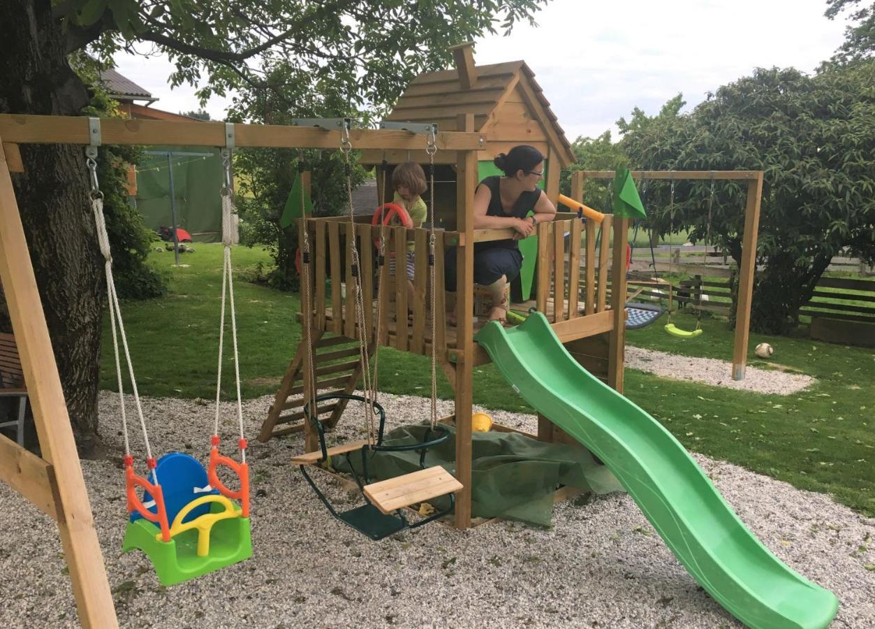 Farm stay Familienbauernhof Strassbauer *